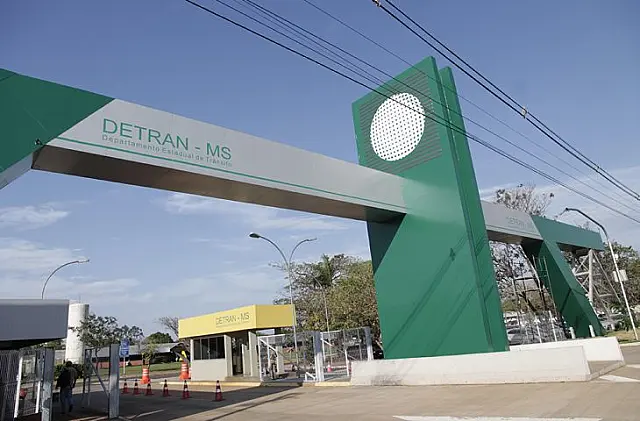 Problema em operadora deixa telefones de 11 Detrans de MS fora do ar
