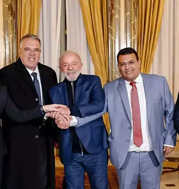 Lula recebe prefeito de Corumbá e destrava U$ 9,1 milhões para evitar perdas de água