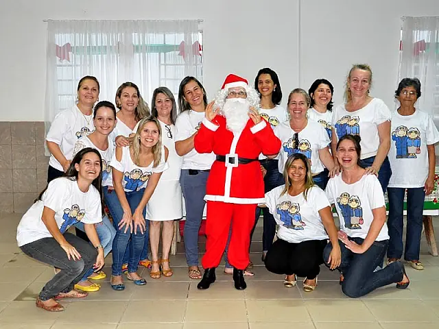 Ceia de Natal no Asilo São Francisco