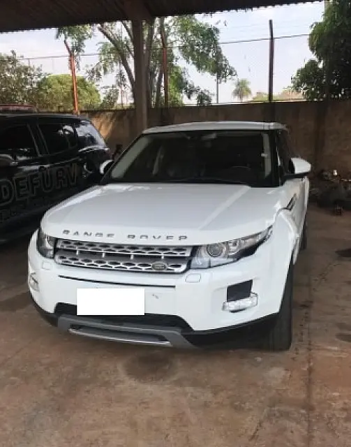 Carro de luxo roubado no Rio de Janeiro é apreendido em MS