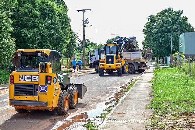 Vila Eliane, bairro da Serraria e Nova Aquidauana passam por manutenção
