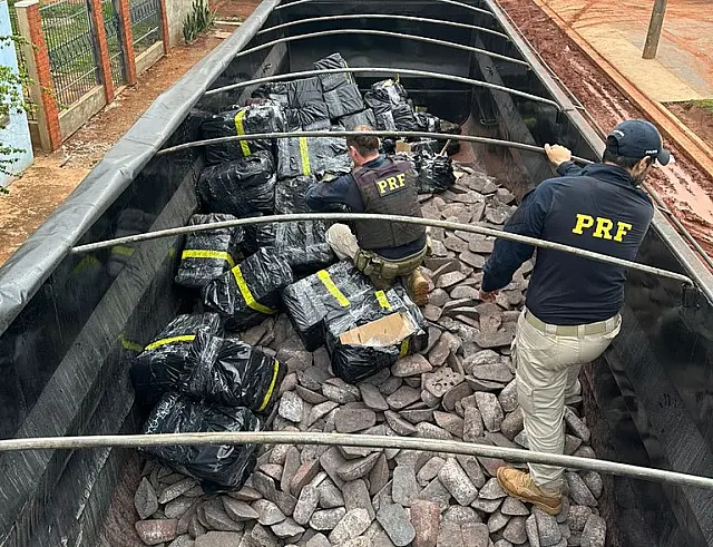 PRF apreende 2,6 toneladas de maconha e munições em Campo Grande