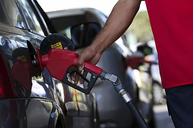 R$200: Motorista enche o tanque e foge sem pagar