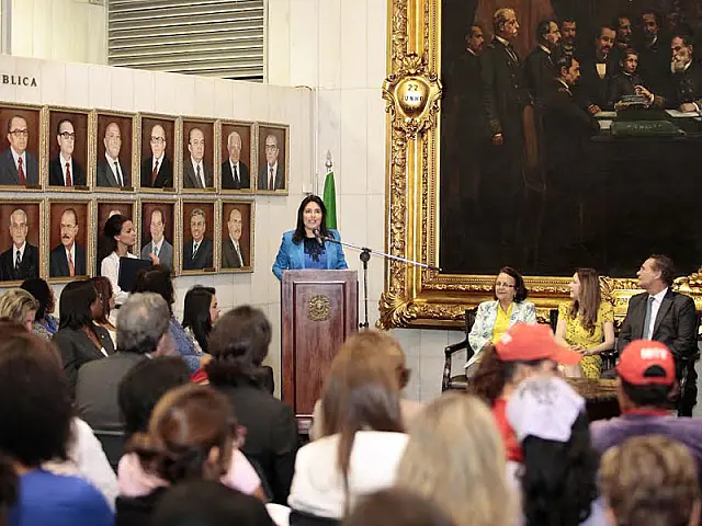 'Violência contra a mulher custa 1,2% do PIB', diz Simone Tebet