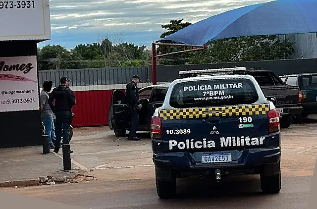 Mulher toma revólver do marido e escapa da morte em Anastácio