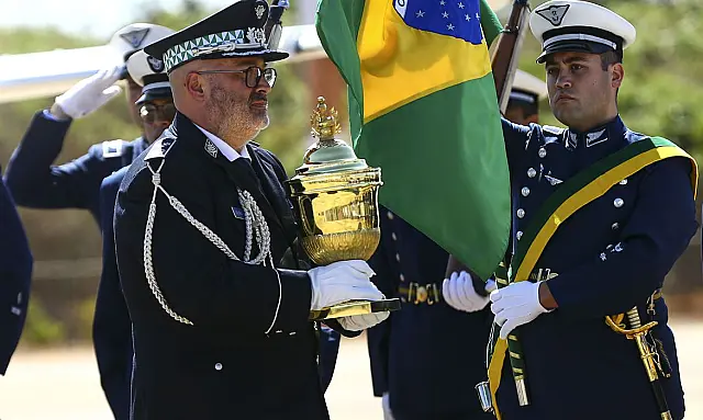 Coração de D. Pedro I chega ao Brasil para 7 de Setembro