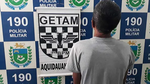 Foragido se apavora e corta caminho ao ver PM, mas acaba capturado