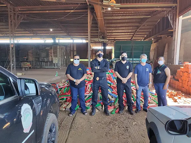 Polícia Civil queima quase quatro toneladas de drogas apreendidas