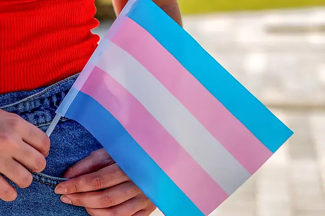 Amparada pela Defensoria, trans terá feminização facial paga pelo Estado