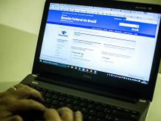 Receita libera hoje consulta ao primeiro lote de restituição do IR 2016