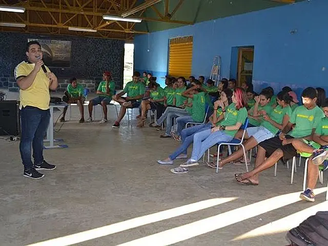 Coordenadoria da Juventude de Aquidauana incentiva grêmios estudantis nas escolas
