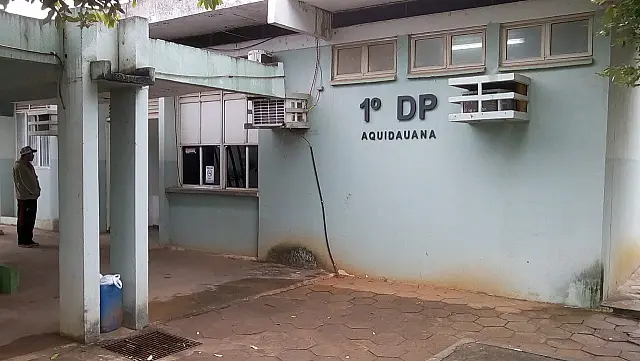 Estudante de 17 anos, ferido a facadas, morre a caminho do hospital de Campo Grande