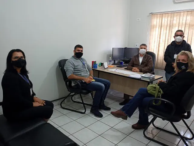 Procon firma parceria para garantir os direitos dos consumidores idosos