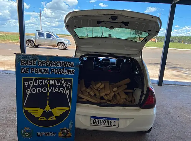 Jovem é preso transportando 79kg de maconha