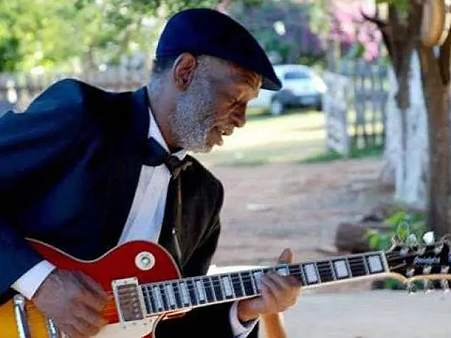 Som da Concha une gerações com Zé Pretim e banda Black Tie neste domingo