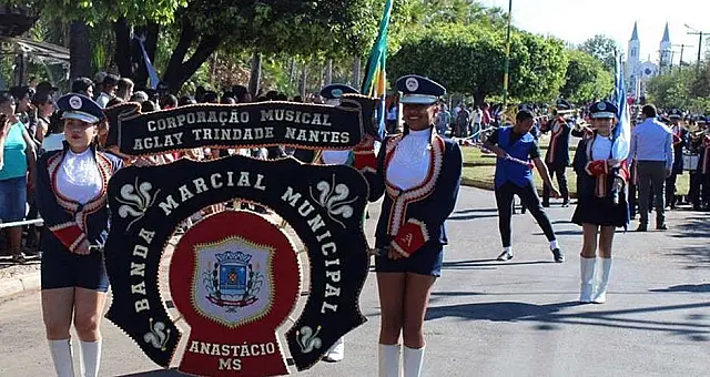 Anastácio promove concurso de bandas de percussão