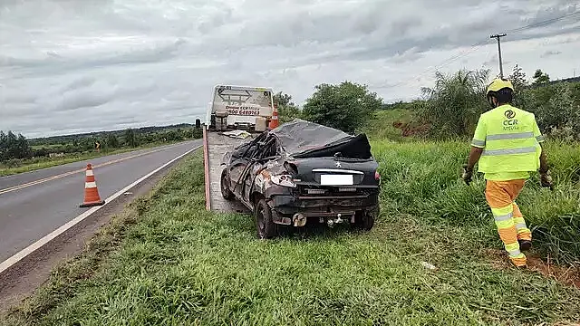 Barbeiro viaja para pedir namorada em casamento e sofre acidente em Naviraí