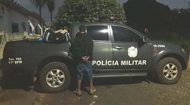 Traficante é preso com 15 quilos de maconha em van na região de Jardim