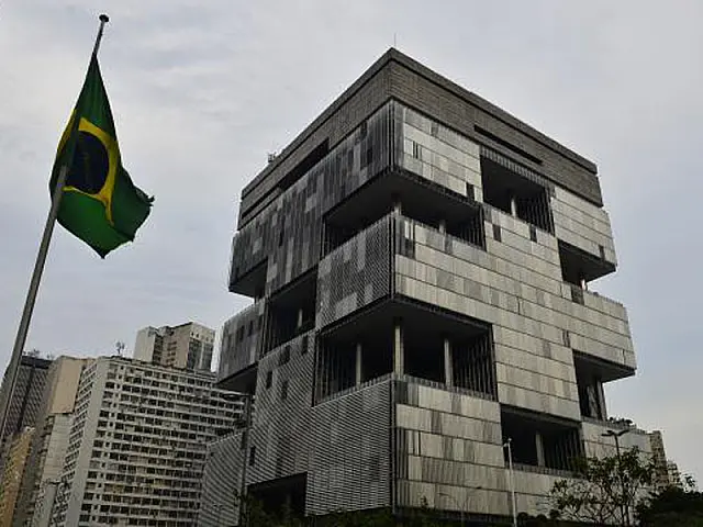 Agência de classificação de risco rebaixa nota da Petrobras