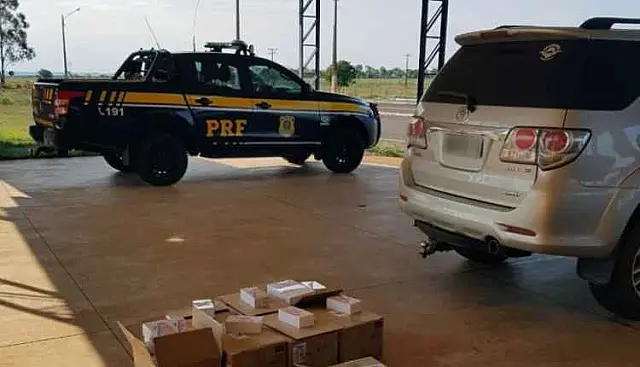 Casal é preso com celulares chineses que entregariam em SP