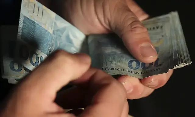 Mais de 10 milhões simulam consignado para CLT até início da tarde