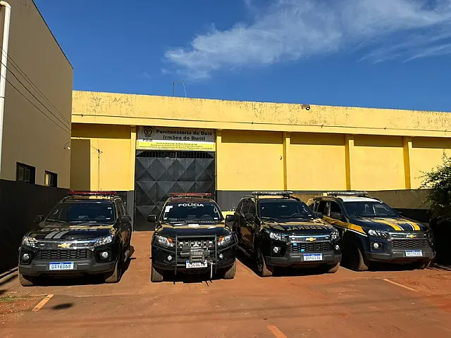 Polícia Federal realiza operação no presídio de Dois Irmãos do Buriti