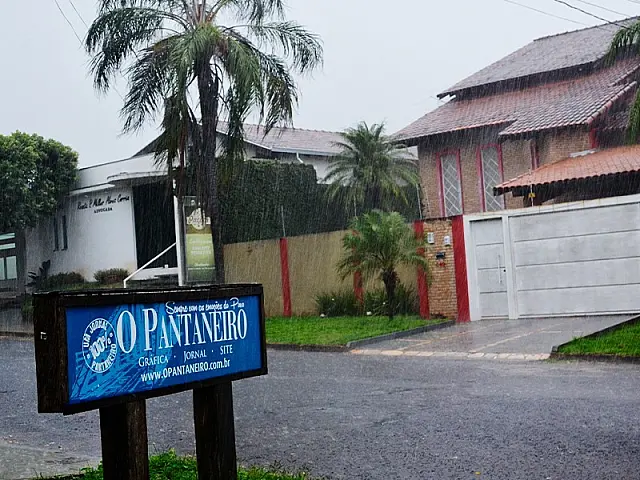 Dia do Trabalhador com chuvas e risco de tempestades na região de Aquidauana