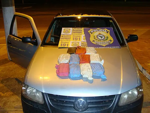 Mulher de 27 anos é presa com cocaína na BR-163