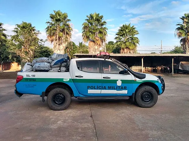 Polícia Militar Ambiental de Três Lagoas fecha carvoaria ilegal