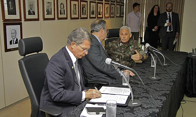 Exército Brasileiro vai poder atuar em parceria com a polícia