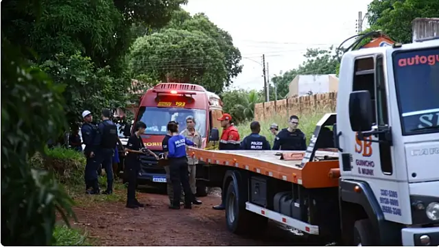 Caminhão-guincho atropela e mata criança