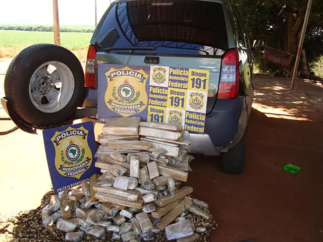 Casal é preso ao transportar 72 quilos de maconha, diz polícia em MS