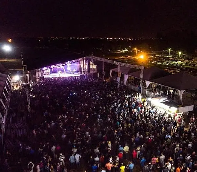 Homem leva arma de calibre .380 para show no Parque de Exposições