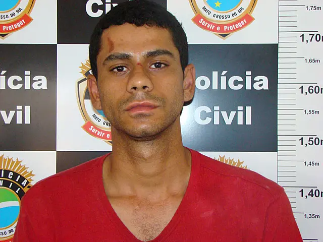 Jovem mata outro a facadas por ciúmes da ex-namorada