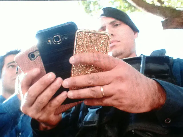 Policial persegue assaltante que reage e é baleado na cabeça
