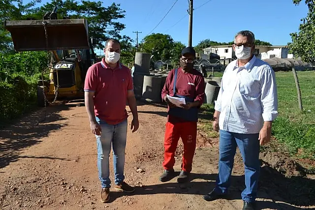 Miranda inicia obras de pavimentação e drenagem no bairro Santa Cruz