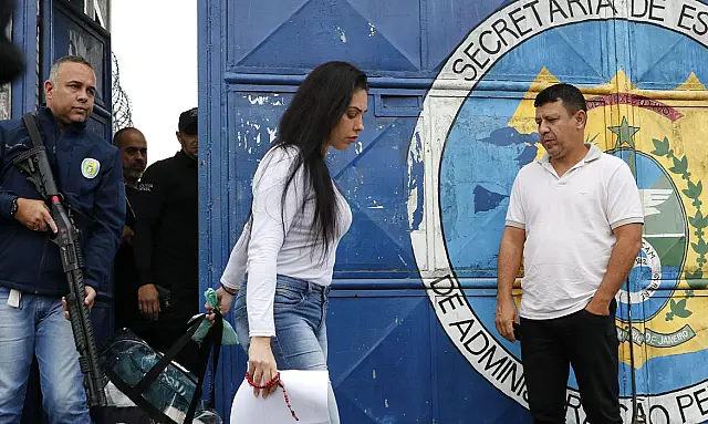 Mãe de Henry Borel deixa a prisão e responde processo em liberdade
