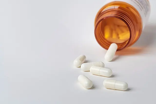 Anvisa alerta para risco de danos ao fígado por medicamentos e suplementos de cúrcuma
