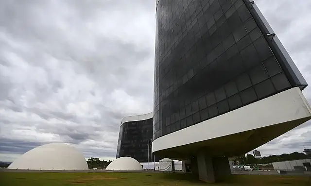 Mais de 138 mil novas urnas foram entregues para 2024, diz TSE