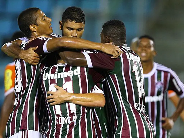 Com dificuldade, Flu vira no fim sobre Audax e alcança quarta vitória seguida