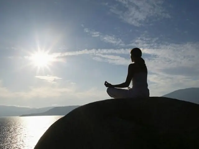 Meditar 25 minutos por dia já reduz stress