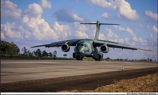 FAB coloca aviões de prontidão para retirada de brasileiros da Ucrânia
