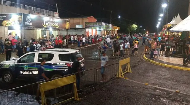No carnaval, PM prende traficantes, apreende veículos e leva 22 para a delegacia