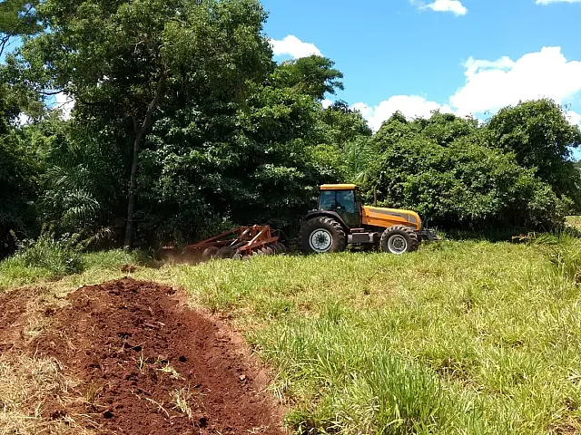 Secretaria recupera curvas de nível na fazenda São Domingos
