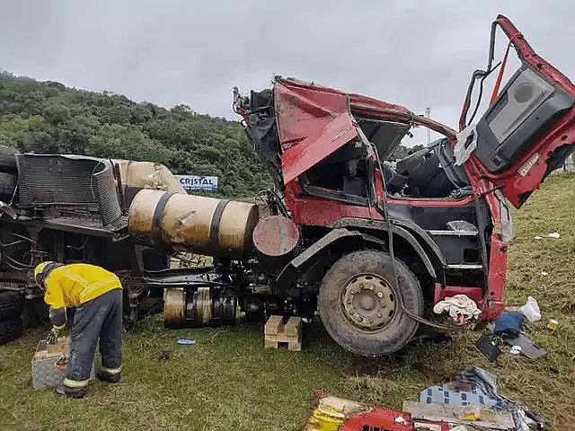 Caminhoneiro de MS morre em acidente em Santa Catarina