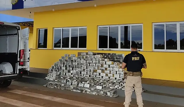 PRF apreende 657 Kg de cocaína em Paranaíba