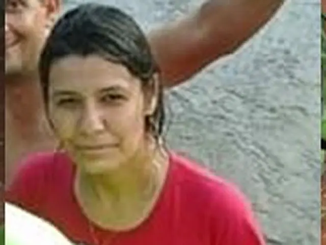 Mulher de 30 anos morre em colisão entre carro e caminhonete