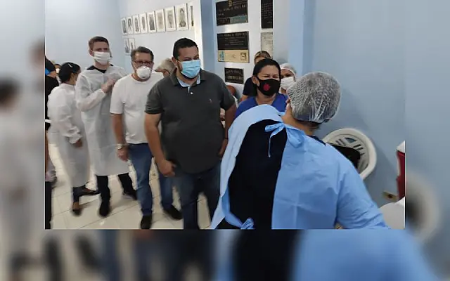 Profissionais da saúde em Aquidauana, começam a tomar as primeiras doses da Coronavac