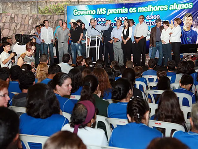 Governador premia hoje melhores alunos de Aquidauana e região
