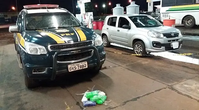 Polícia Rodoviária Federal apreende 8 kg cocaína em Água Clara